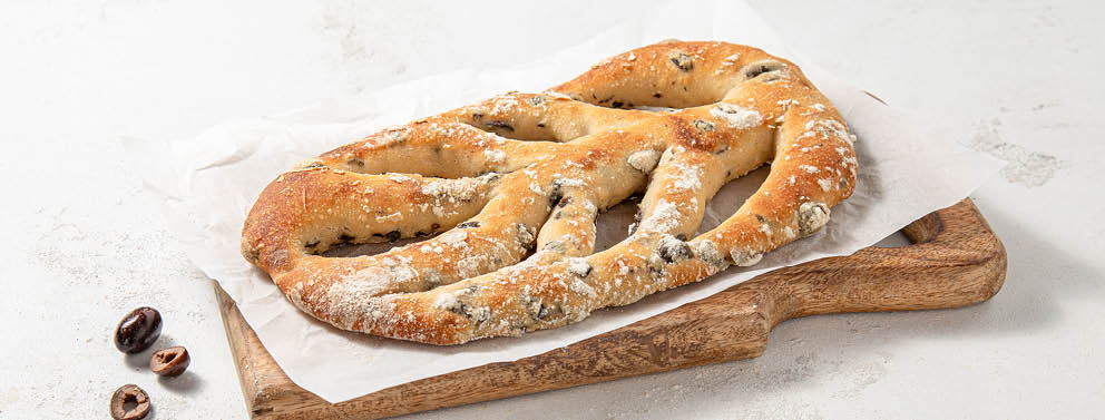 FOUGASSE AUX OLIVES / FOUGASSE BREAD WITH OLIVES 